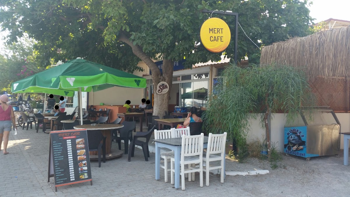 Mert Cafe